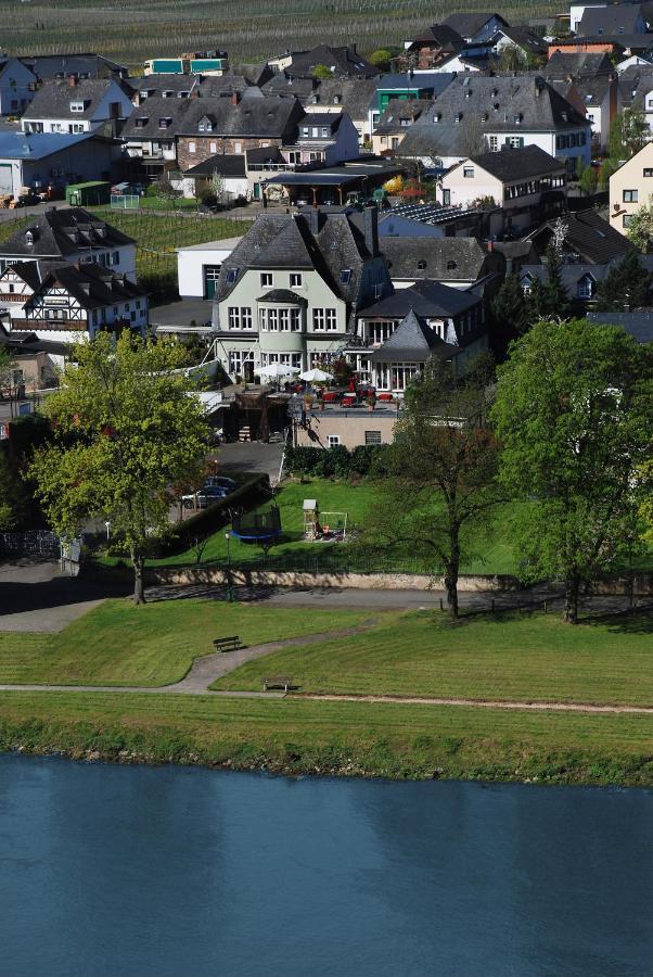 Gastehaus & Weingut Clusserath-Weiler Trittenheim Eksteriør billede