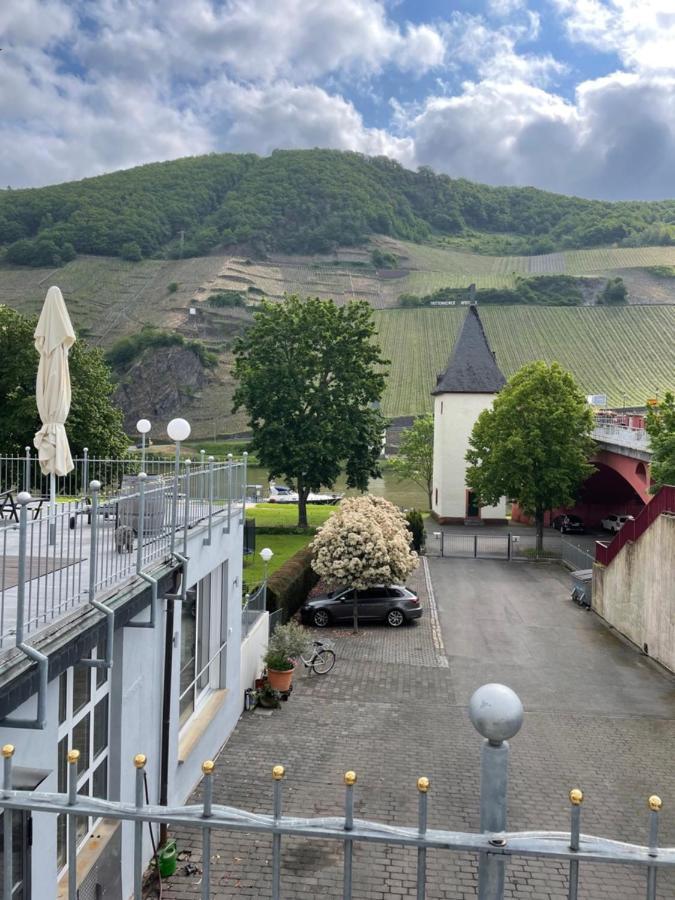 Gastehaus & Weingut Clusserath-Weiler Trittenheim Eksteriør billede